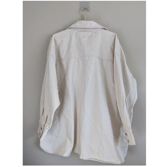 Old Navy Oversized Denim Shacket - Picture 4 of 4